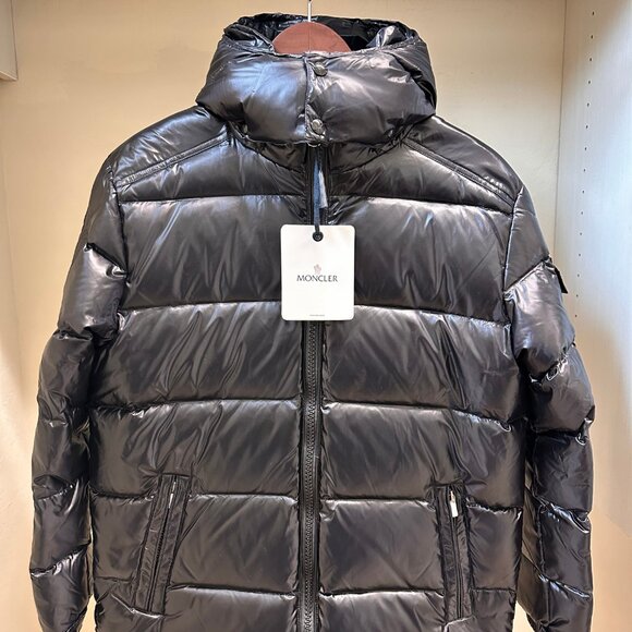 Moncler Maya Hooded Short Down Jacket Size L - Picture 1 of 10